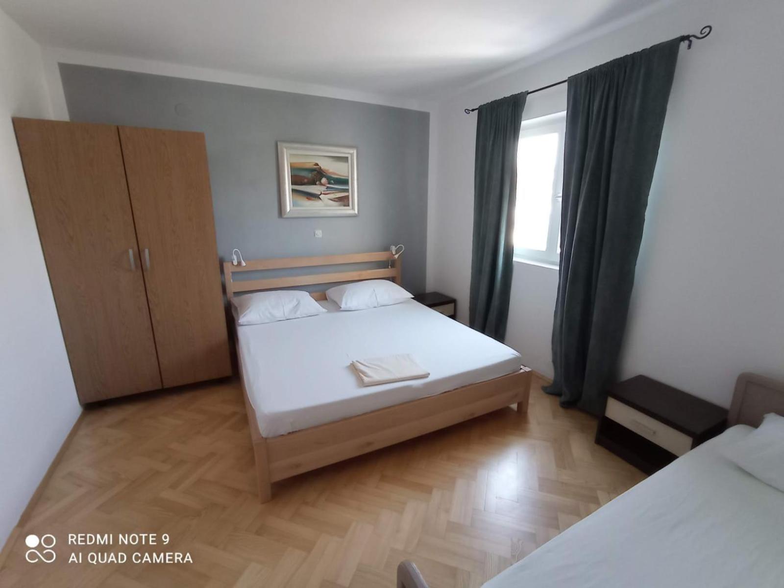 Apartment Lo - With Swimming Pool Сплит Екстериор снимка