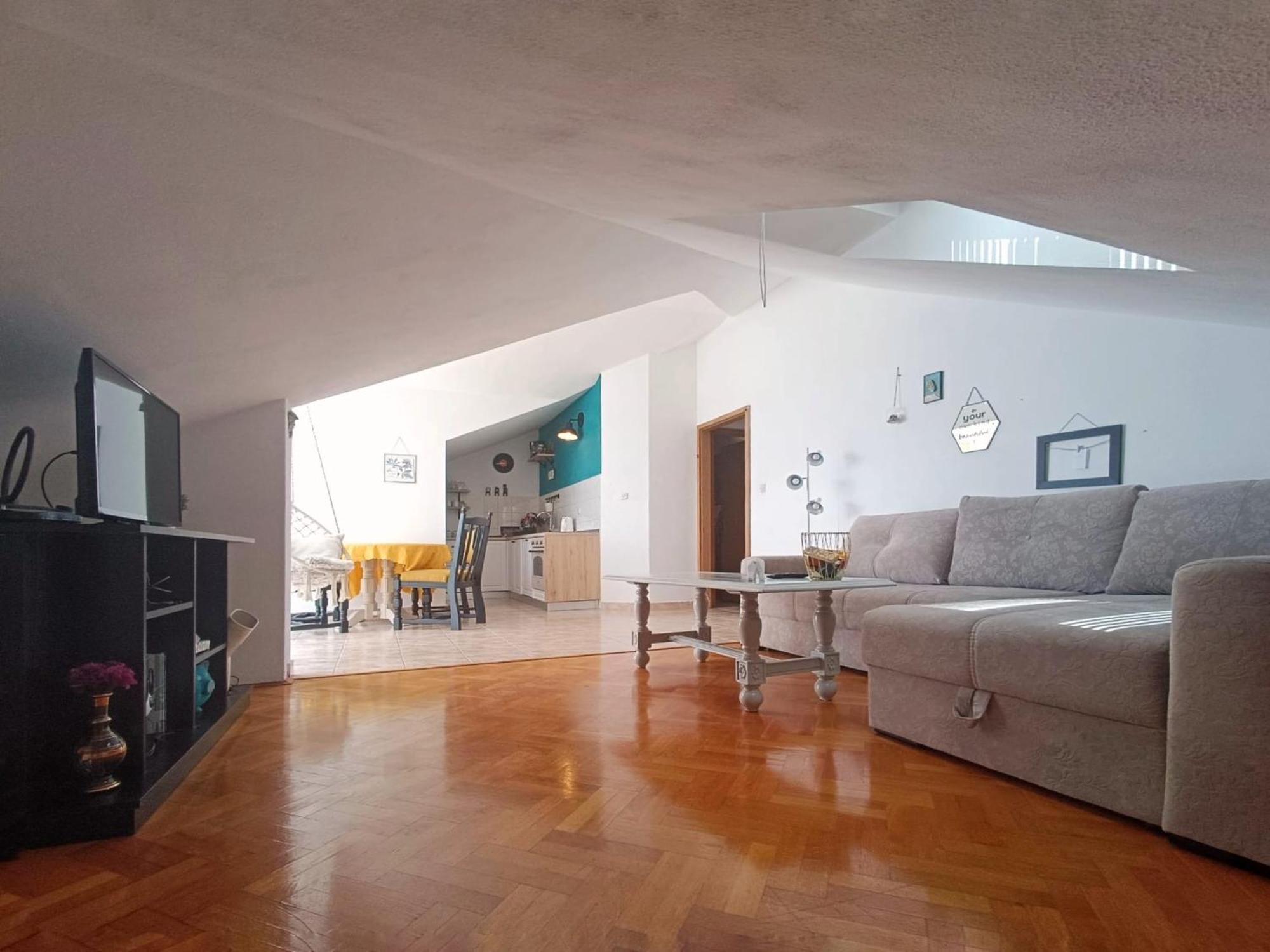 Apartment Lo - With Swimming Pool Сплит Екстериор снимка