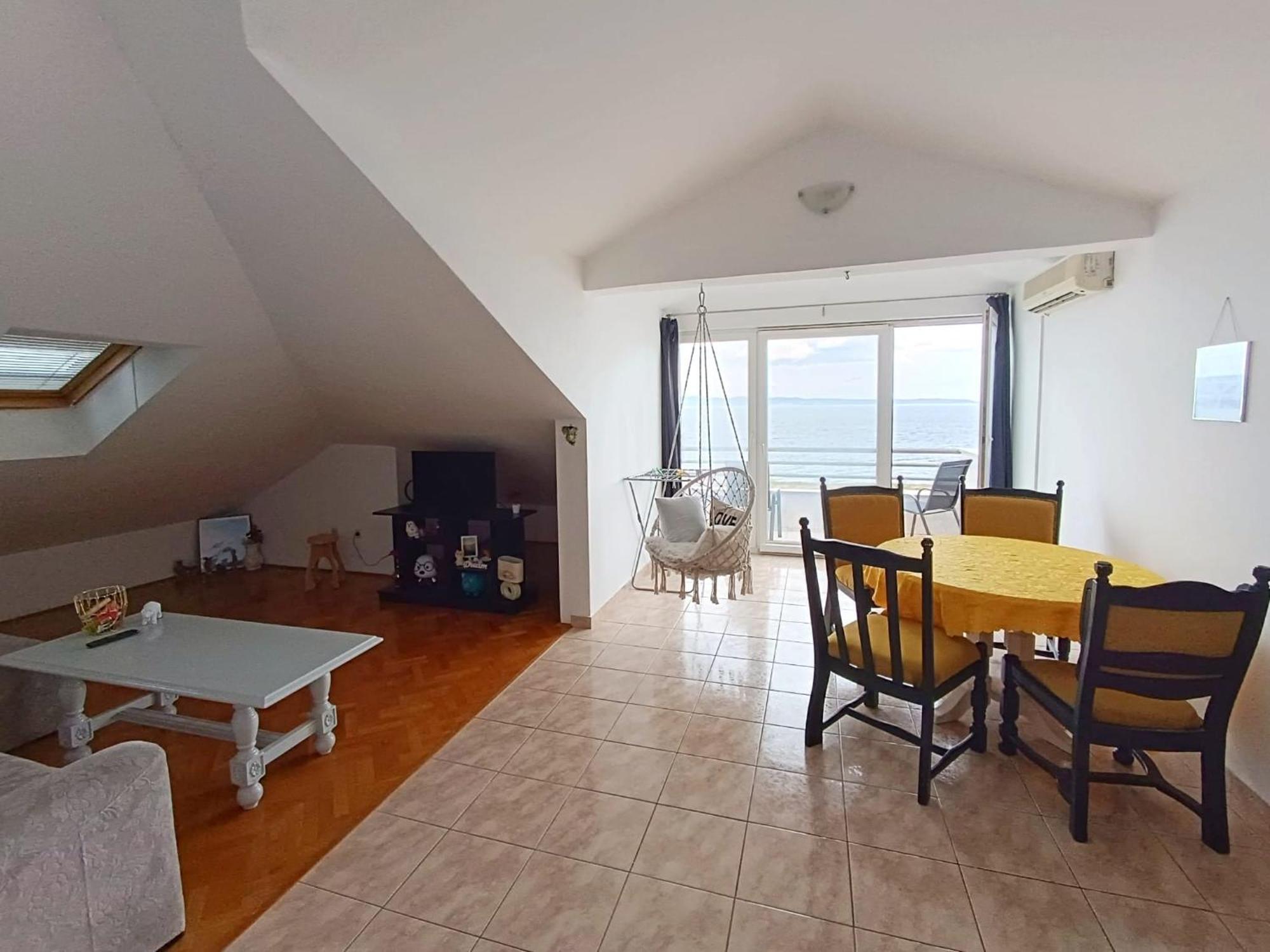 Apartment Lo - With Swimming Pool Сплит Екстериор снимка